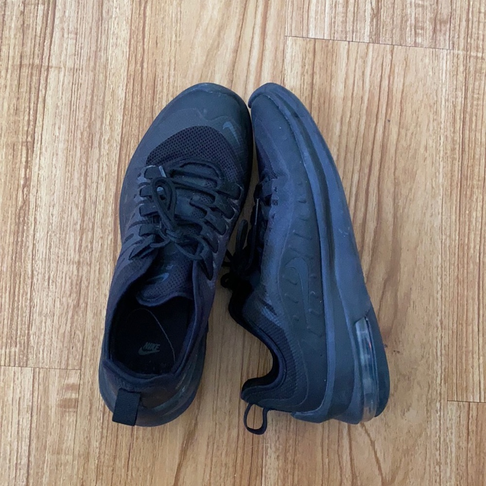 Women’s Nike air max
